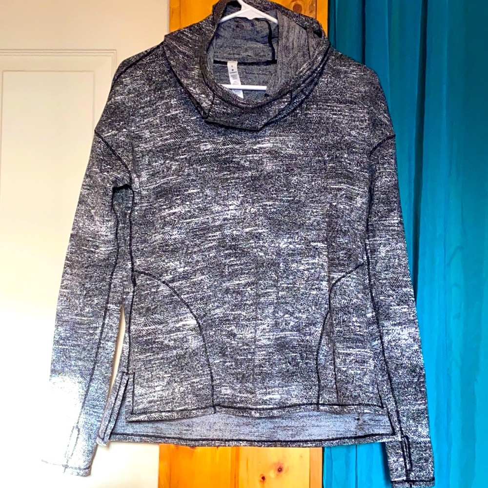 Lululemon sweatshirt